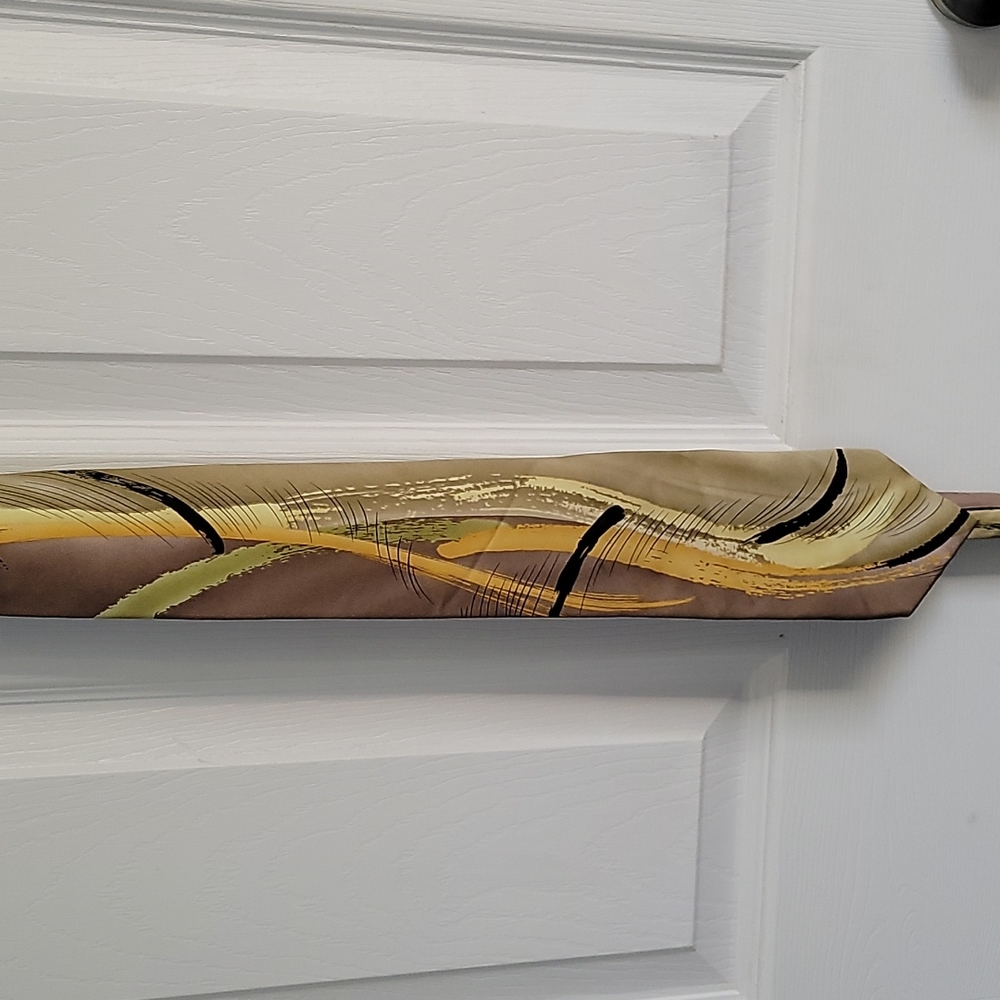 Collection fifty-two, earth toned tie
